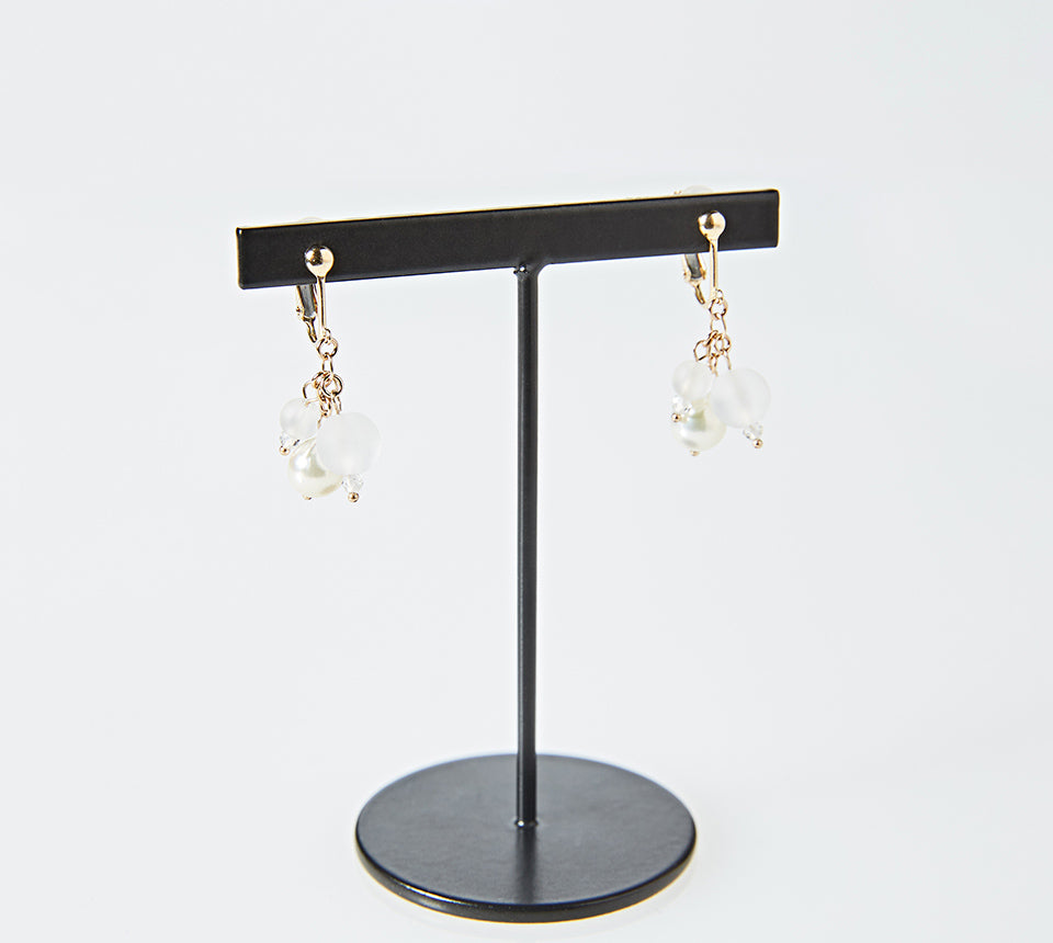OMAMORI JEWELRY みたまイヤリング 白