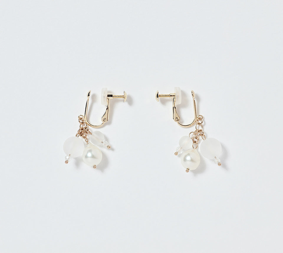 OMAMORI JEWELRY みたまイヤリング 白
