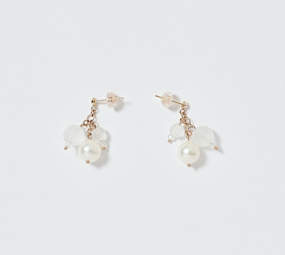 OMAMORI JEWELRY みたまピアス 白
