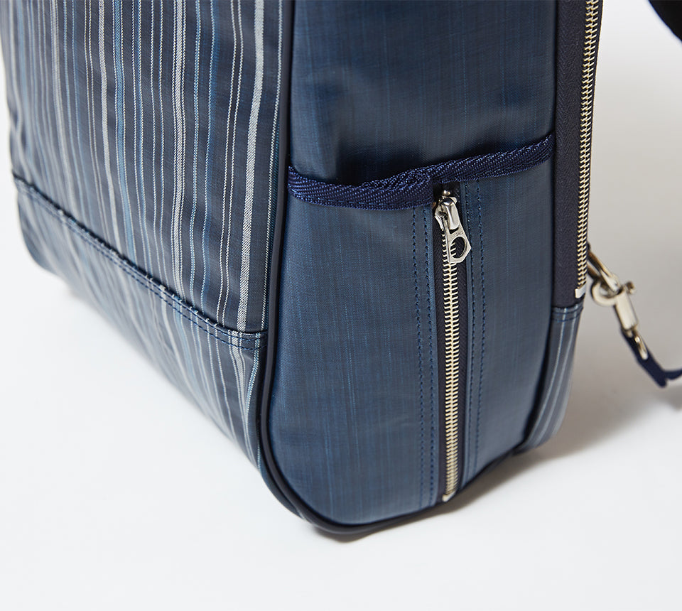 Knapsack マルチ・ストライプ