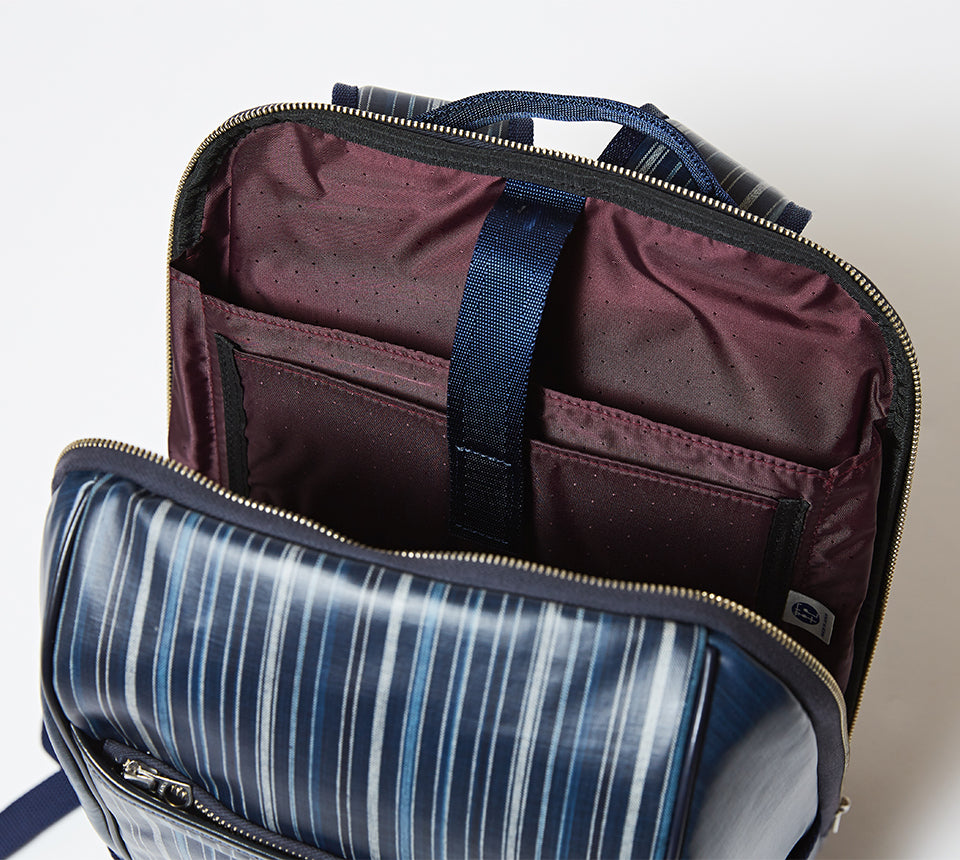 Knapsack マルチ・ストライプ