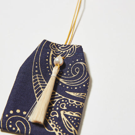 伊勢の白玉幣（松毬（ペイズリー）金）