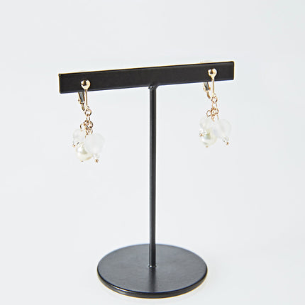 OMAMORI JEWELRY　みたまイヤリング　白