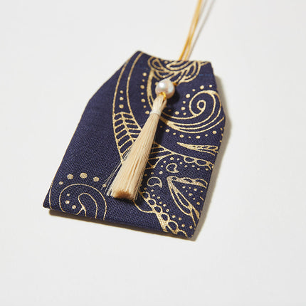 伊勢の白玉幣（松毬（ペイズリー）金）