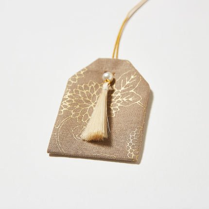 伊勢の白玉幣（菊唐草 金）