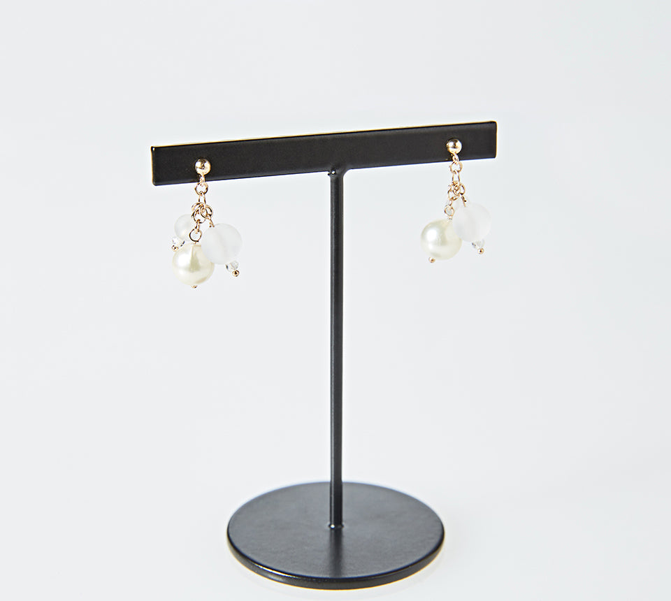 OMAMORI JEWELRY　みたまピアス　白