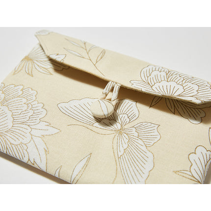 イセノモン　手帖袋  牡丹と蝶　金と淡黄色