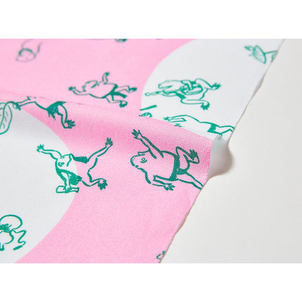 イセノモン 手拭　蛙の宴会