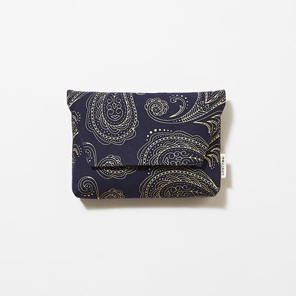 イセノモン　お参歩袋（松毬・ペイズリー　金）　