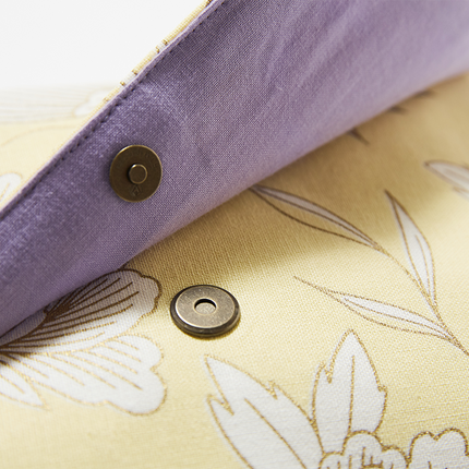 イセノモン　お参歩袋（牡丹と蝶　金と淡黄色）