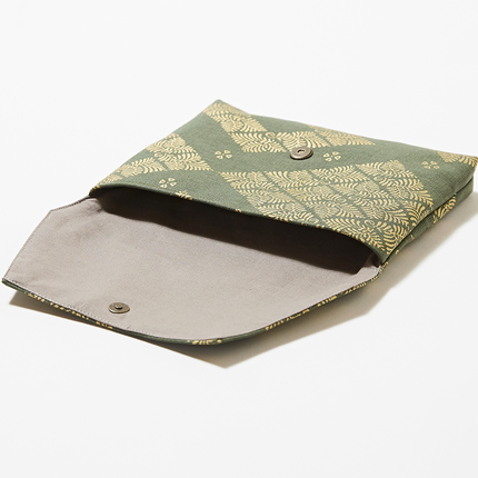 イセノモン　お参歩袋（羊歯菱　金）