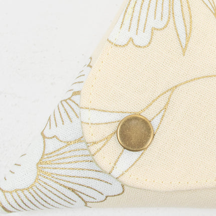 イセノモン　小銭入れ 　牡丹と蝶　金と淡黄色