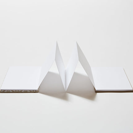 イセノモン　御集印帖　花菱と菊七宝　金