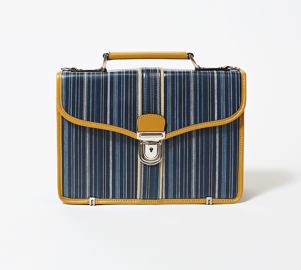 Clutch bag  マルチ・ストライプ