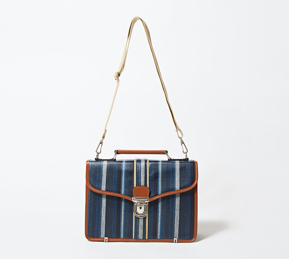Clutch bag  マルチ・ストライプ