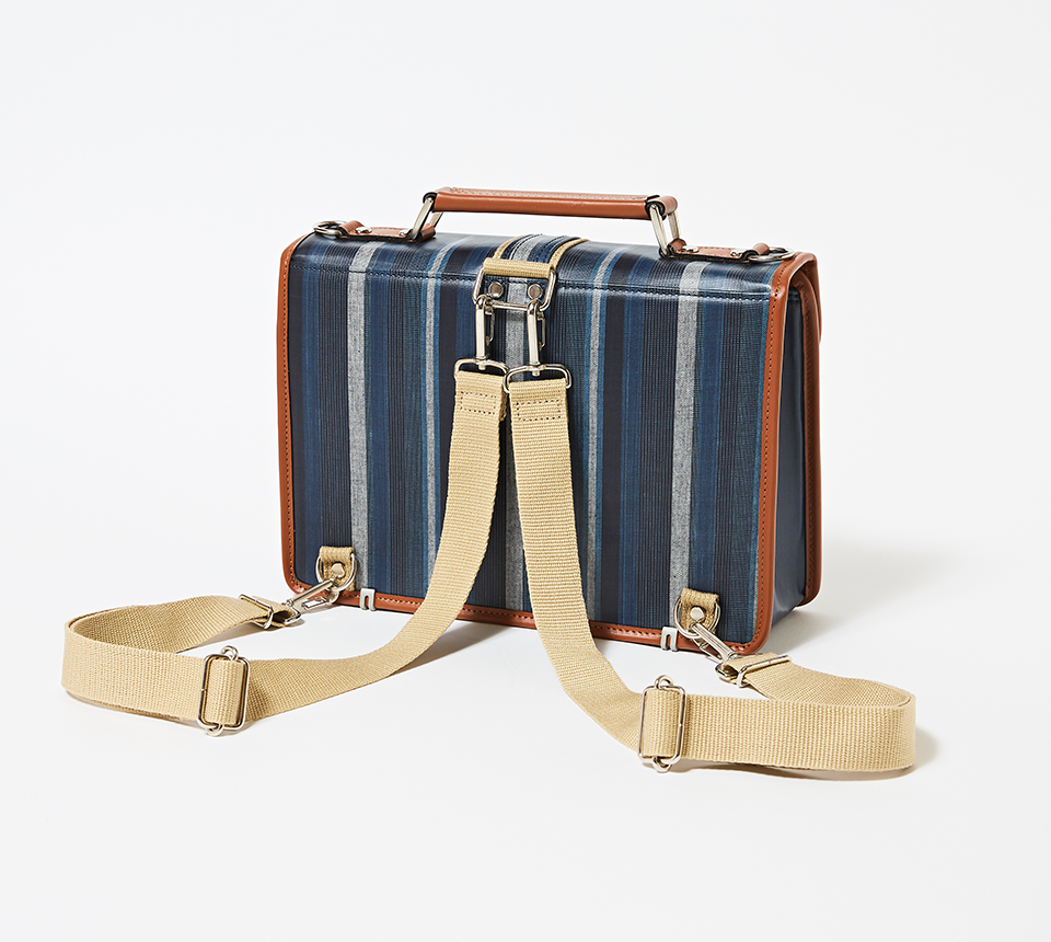 Clutch bag  マルチ・ストライプ