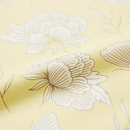 生地の計り売り　牡丹と蝶柄　金と淡黄色