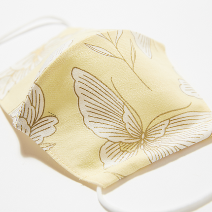 イセノモンマスク　牡丹と蝶　金と淡黄色