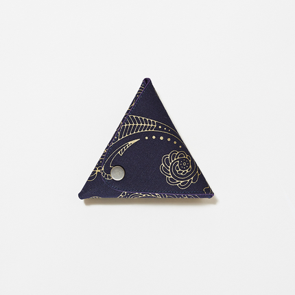 イセノモン　小銭入れ　松毬（ペイズリー）柄　金