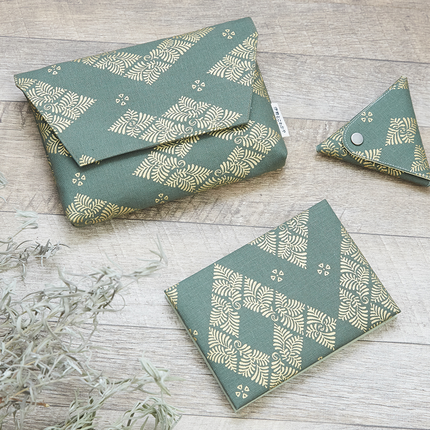 イセノモン　小銭入れ　羊歯菱（シダビシ）　金